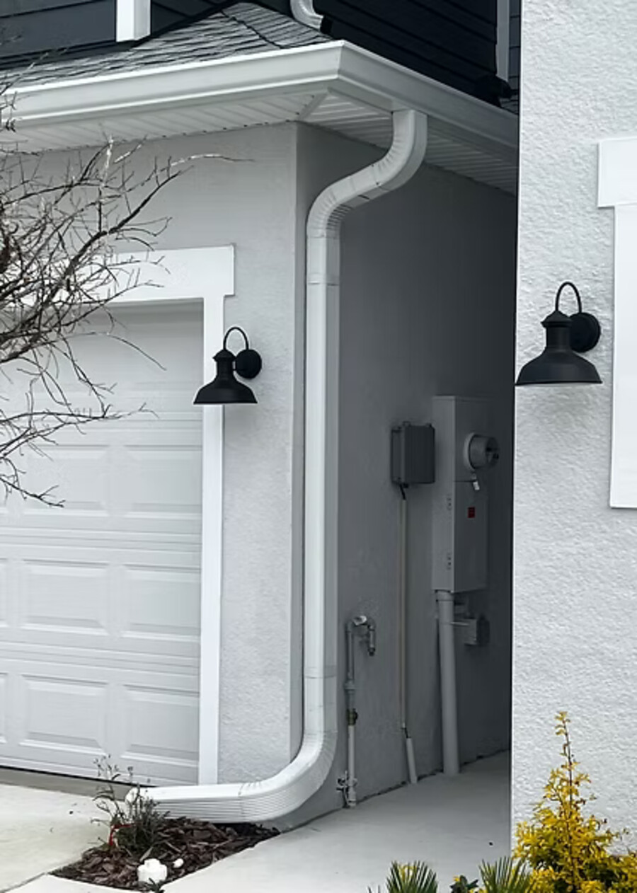 Spout turned around a garage entry